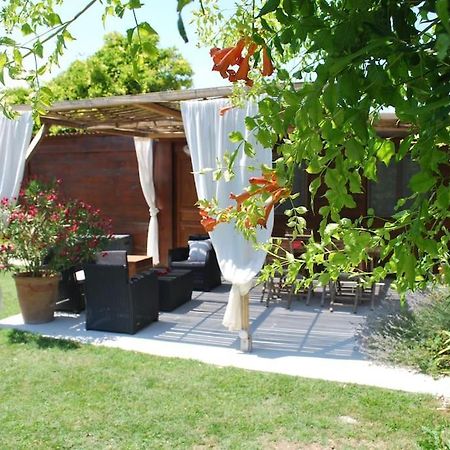 Le Cabanon Tendance Du Luberon Mérindol Exterior foto
